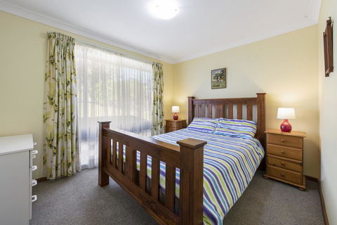 Buckland St 29 Mollymook - Kawana Tourism 3