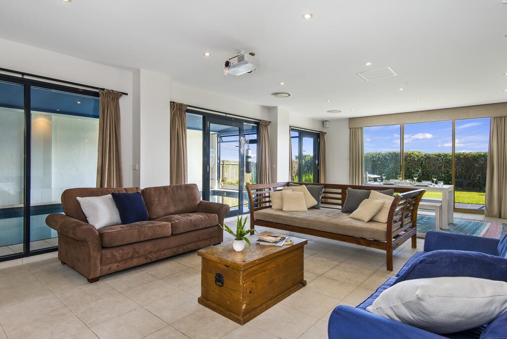  Kawana Tourism