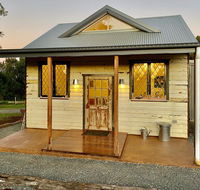 BYRON BAY New SUNSET COTTAGE - Kawana Tourism