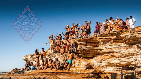Cable Beach Backpackers - Kawana Tourism 1
