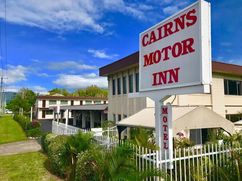 Cairns Motor Inn - Kawana Tourism 0