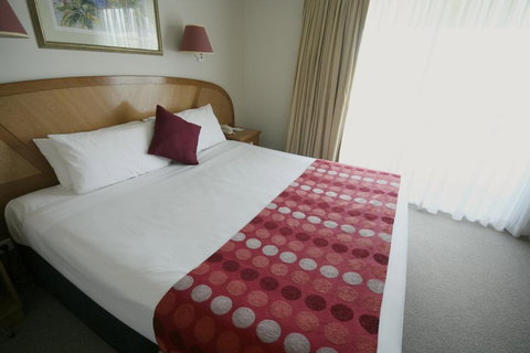 Cairns Sheridan Hotel - Kawana Tourism 3