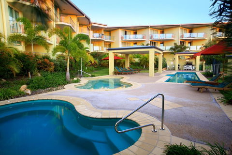 Caloundra Central Apartment Hotel - Kawana Tourism 1