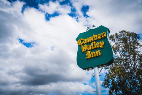 Camden Valley Inn - Kawana Tourism 3