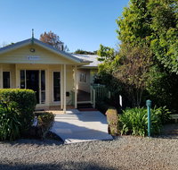 Camelot Cottages - Kawana Tourism