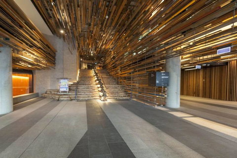 Canberra Luxury Apartment 5 - Kawana Tourism 1