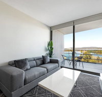 Canberra Luxury Apartment 5 - Kawana Tourism