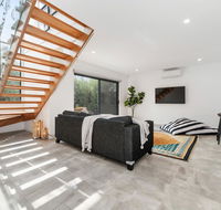 Capel Sound Beachside Luxury - Kawana Tourism