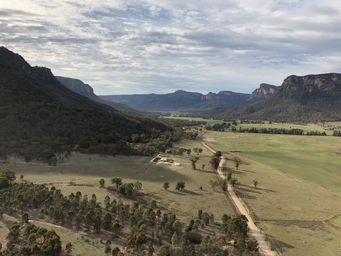Capertee Valley Farmstays: Glenbrook Cottage - Kawana Tourism 0