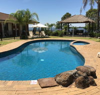 Capricorn Motor Inn - Kawana Tourism