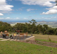 Captain's Lookout - elevated ocean views rural stay - Kawana Tourism