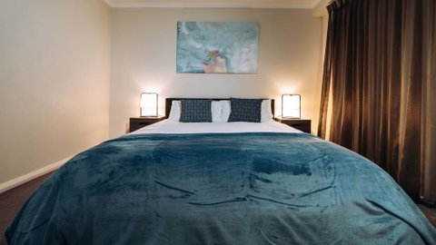 Central City Convenience - Free Parking & WiFi - Kawana Tourism 1