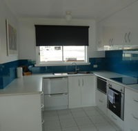 Central Luxury with Fabulous Views - Kawana Tourism