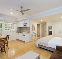 Chapel Woods Bed and Breakfast - Kawana Tourism