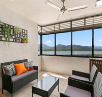 Chic City Apartment with Waterfront Views - Kawana Tourism