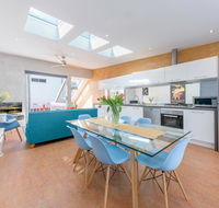 Chic East Sydney Pad - Kawana Tourism