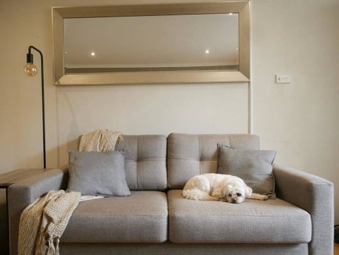 Chic, Pet Friendly & 500m To The Beach W/ Parking - Kawana Tourism 1