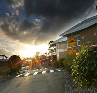 City View Motel - Kawana Tourism