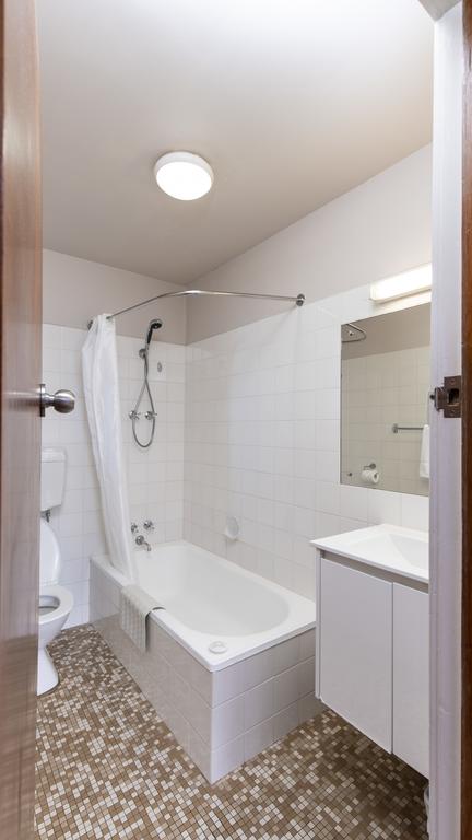 City View Motel - Kawana Tourism 3