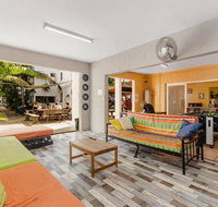Civic Guesthouse - Kawana Tourism