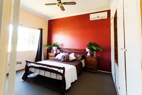 Coal D' Vine Cottage - Cessnock NSW - Kawana Tourism 1