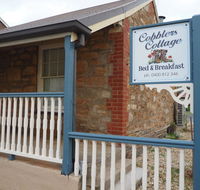 Cobblers Cottage BB - Kawana Tourism