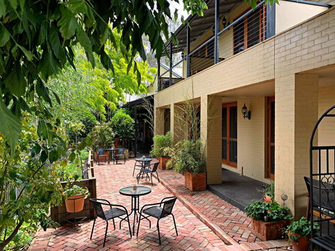 CocknBull Boutique Hotel Echuca - Kawana Tourism 1