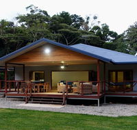 Coconut Beach House - Kawana Tourism