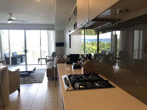 Coconut Grove 402 - Kawana Tourism 3