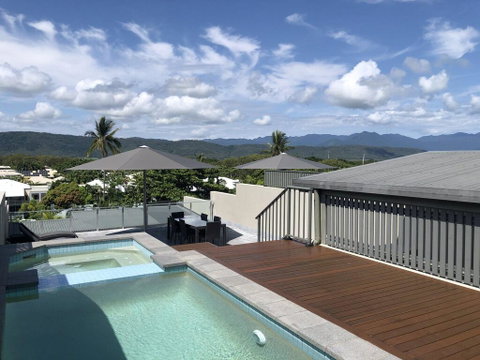 Coconut Grove 402 - Kawana Tourism 0
