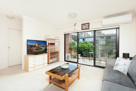 Comfy Coogee 1 Bedroom Hideaway - Kawana Tourism 1