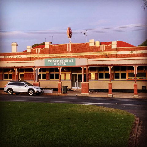 Commercial Hotel - Kawana Tourism 3