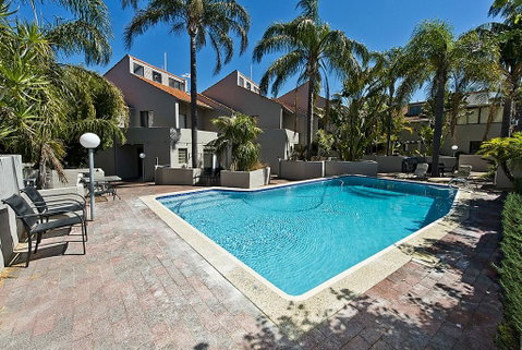 Como Mezzanine Retreat - Kawana Tourism 1