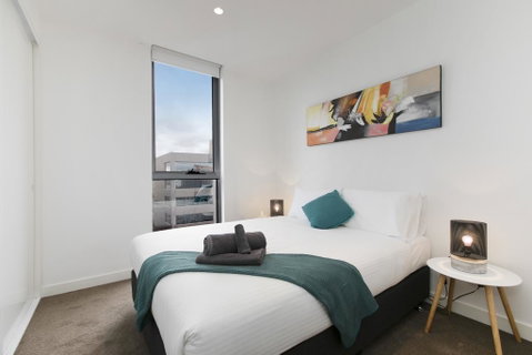 Complete Host Monarc Apartments - Kawana Tourism 2
