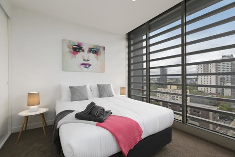 Complete Host Monarc Apartments - Kawana Tourism 0