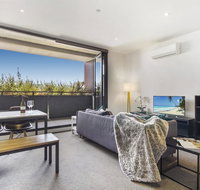 Convenient city apartment with resort-style extras - Kawana Tourism
