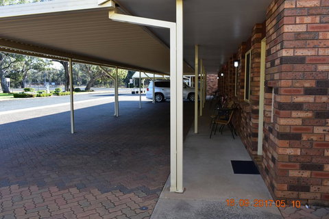 Cooee Motel - Kawana Tourism 3
