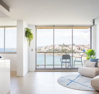 Coogee Beach Designer Penthouse with Parking - Kawana Tourism