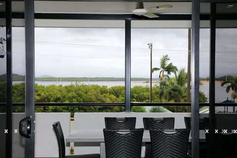 Cooktown Harbour View Luxury Apartments - Kawana Tourism 2