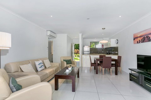 Coral Coast Resort Apartment - Kawana Tourism 2