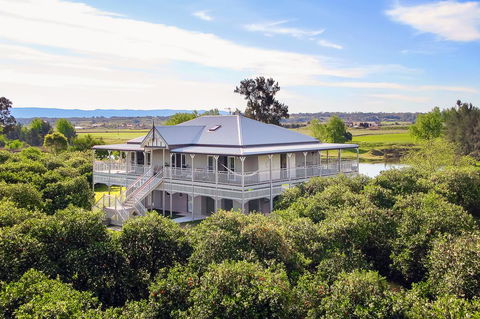 Cornwallis House - Kawana Tourism 0