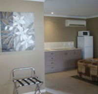 Cosmos Country Motor Inn - Kawana Tourism