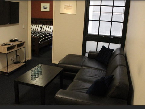 Cosy City Apartment - Kawana Tourism 2