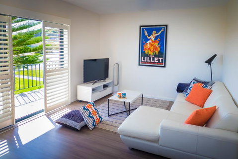 Cottesloe Parkside On The Beach - Kawana Tourism 2