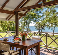 Cottonwood - Private Beachfront - Kawana Tourism