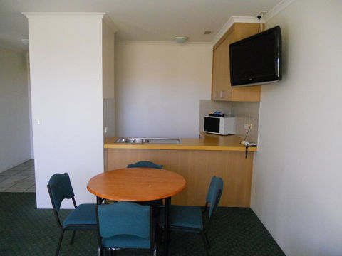 Cottonwood Motor Inn - Kawana Tourism 2
