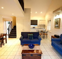 Country Apartments - Kawana Tourism