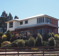 Country Meets Town - Kawana Tourism