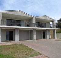 Cowell Holiday Accommodation with harbour views - Kawana Tourism