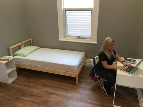 Cozzystay Accommodation - Kawana Tourism 2